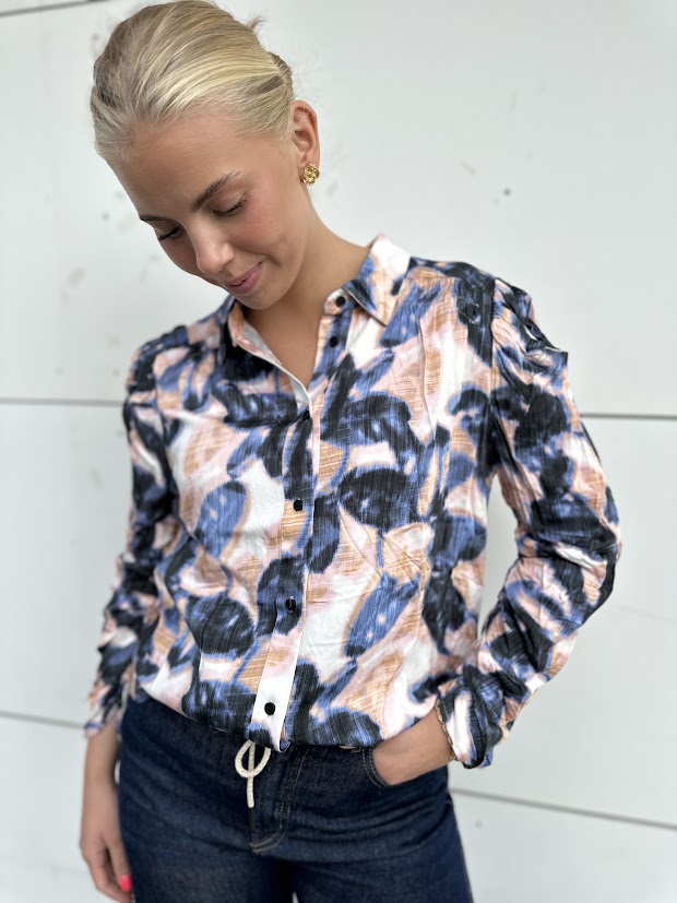 Tiella blouse