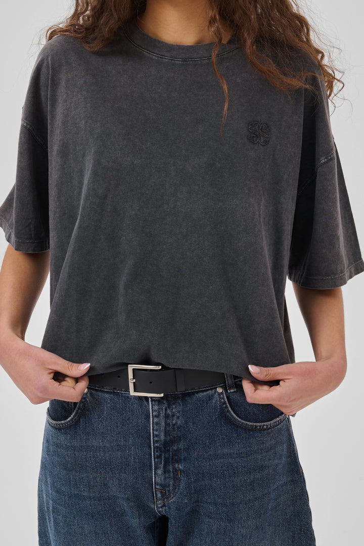 Esa boxy short tee black