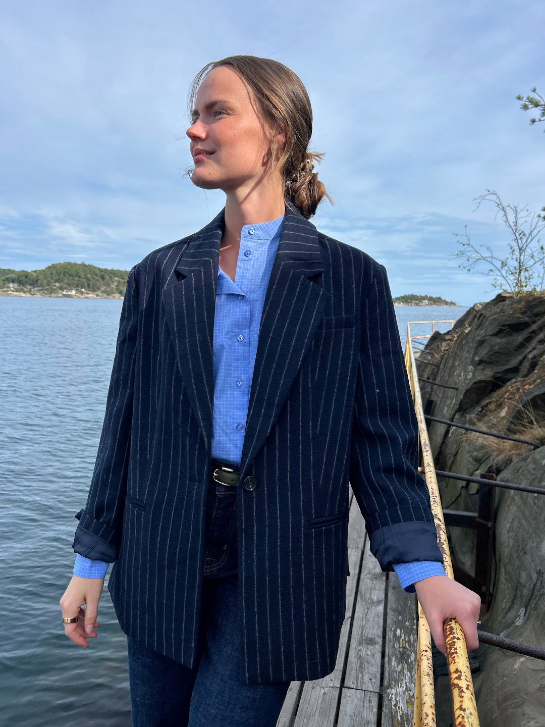 Naida pin power blazer