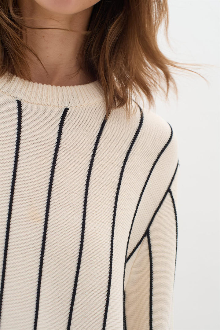 Paite Pullover