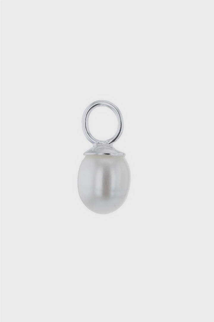 The Pearl Charm