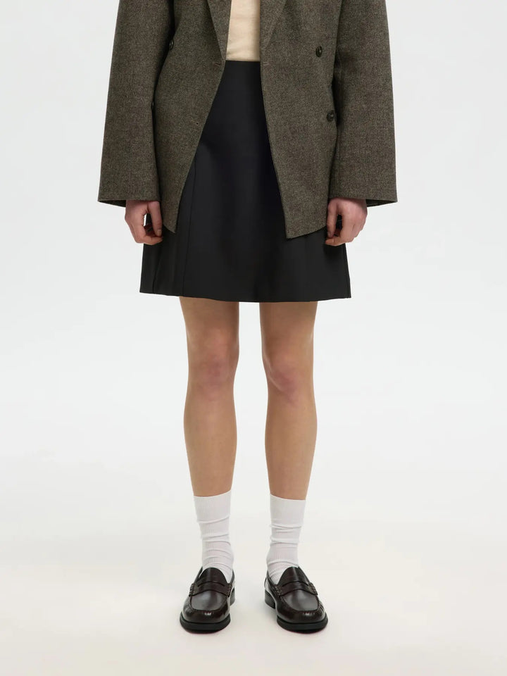 rita short skirt black