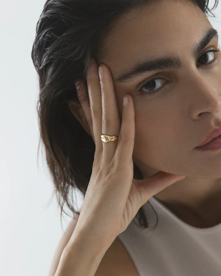 Wavy Bolded Gold Ring