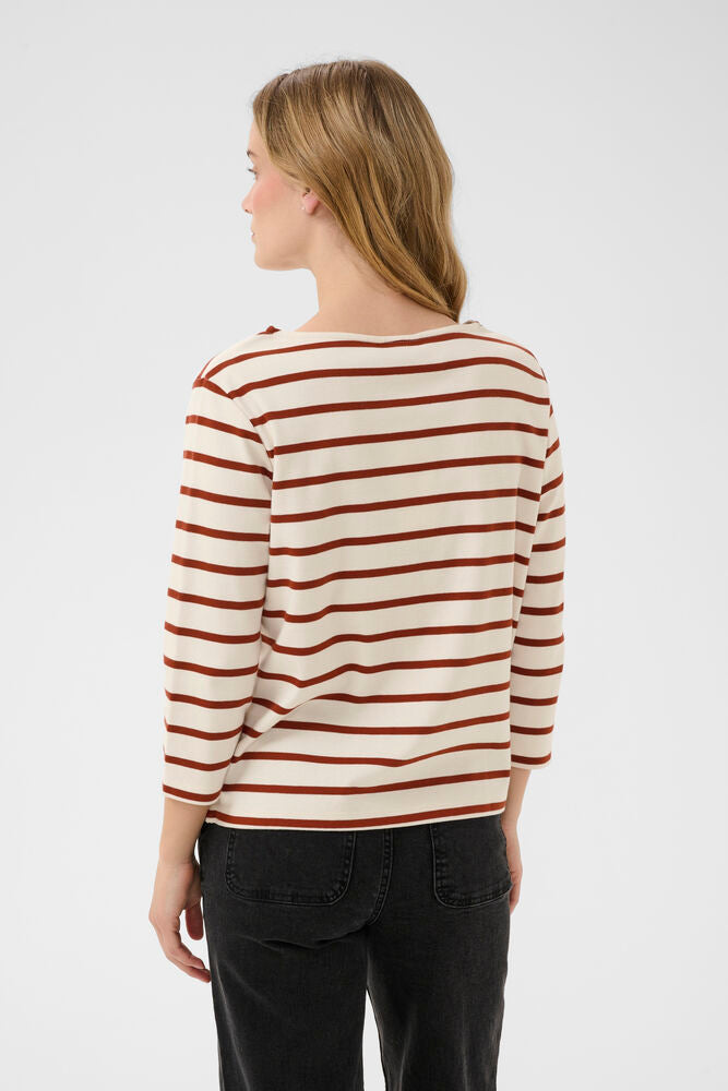 Nela TShirt eggnog roasted