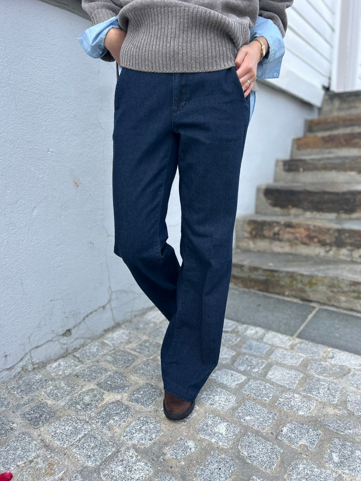 The lara pant dark blue
