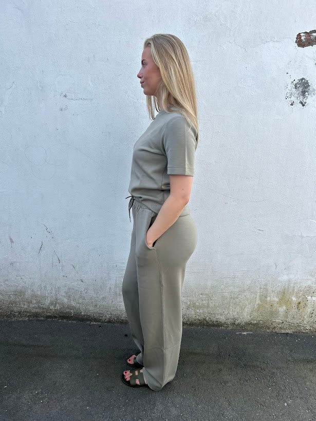 Leicent Pants