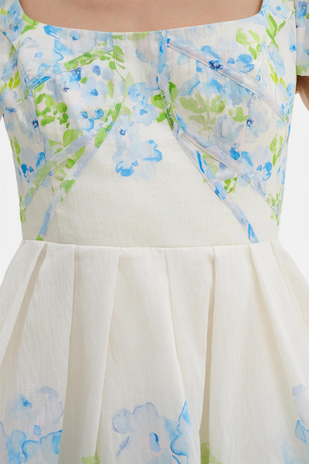 Venda Pouf Sleeve dress