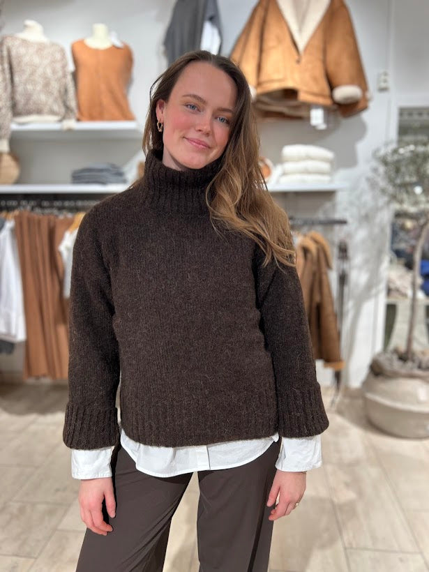 Gabriella Knit High Neck