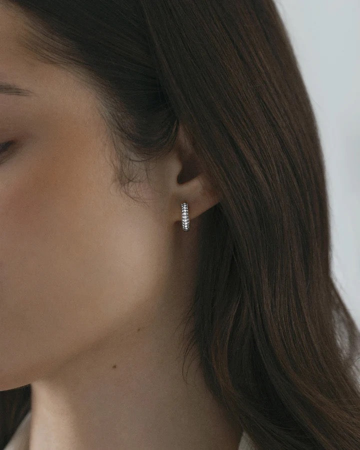 Pave everyday small hoops