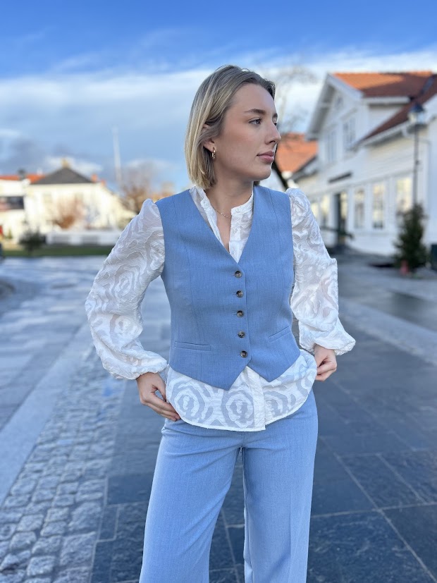 Rita-Freia Vest