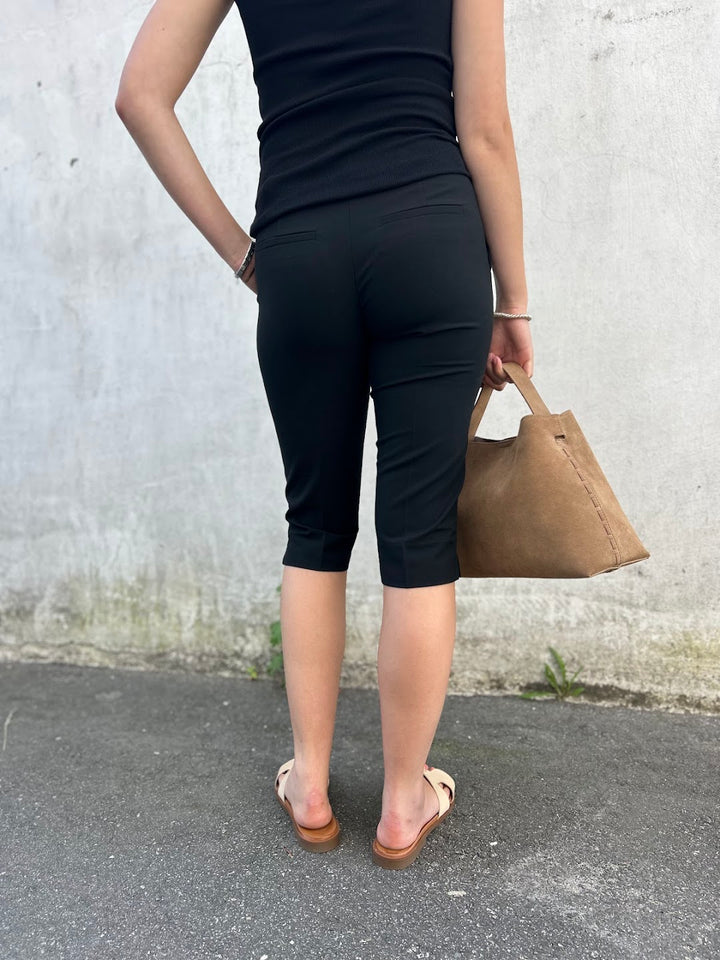 Clara Capri 285