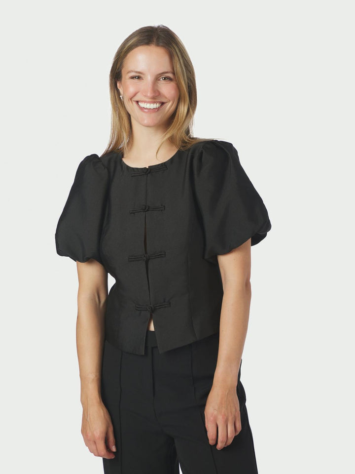 Anela mandarin dull saltin blouse black