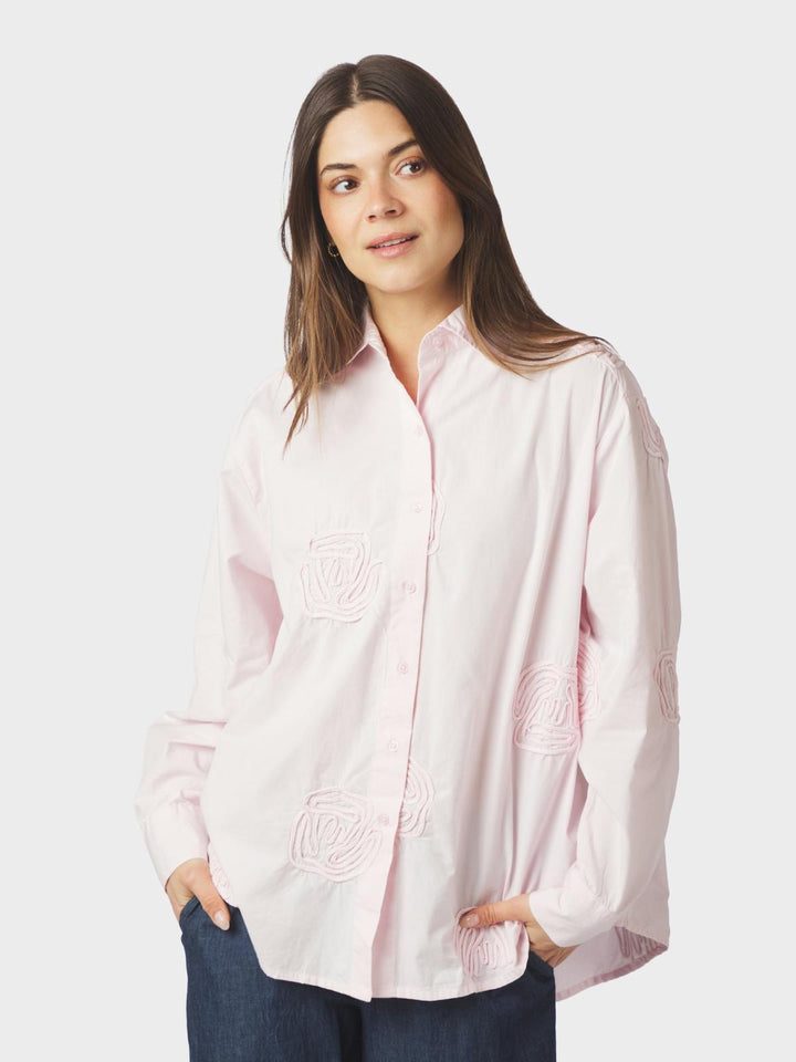 Dalma dari emb shirt lighht pink