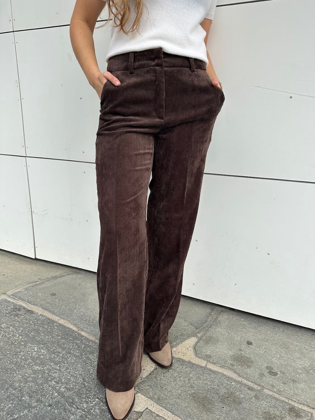 Amelie Cord coffee