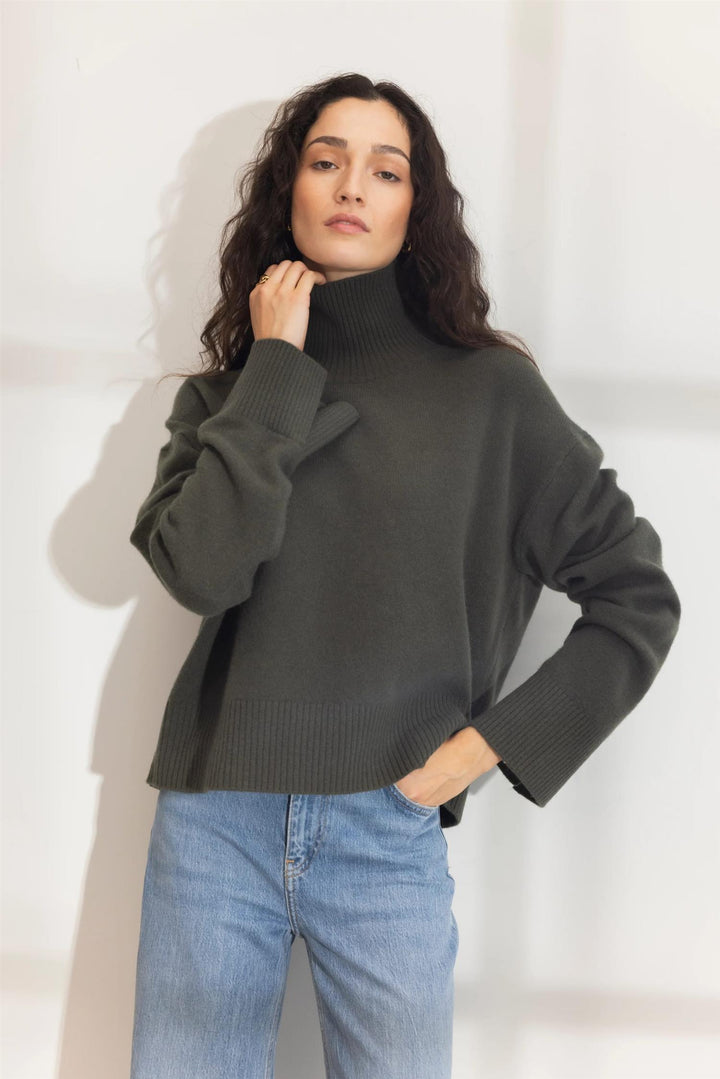 abigail knit olive
