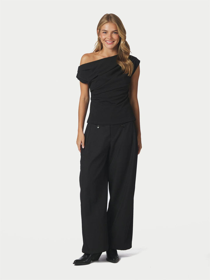 Mabelle drapy top black
