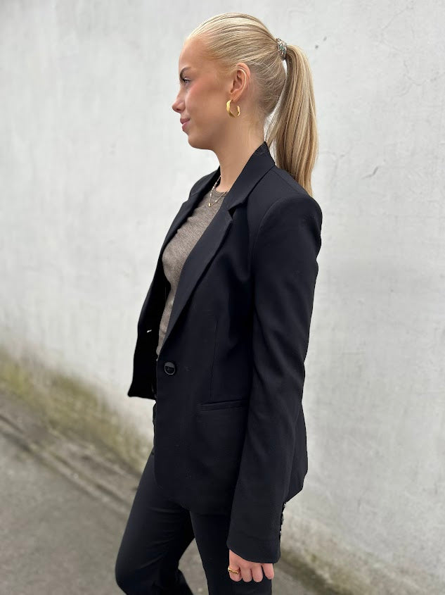 Zella Classic Short Blazer