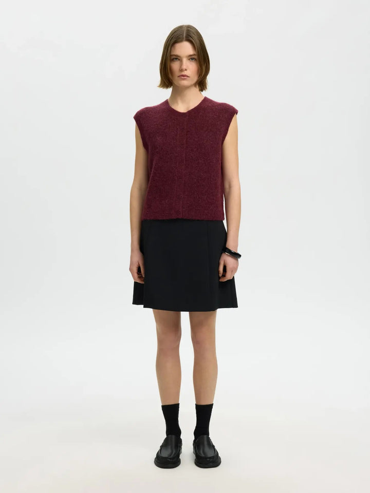 Lulu button o-neck vest tawny port