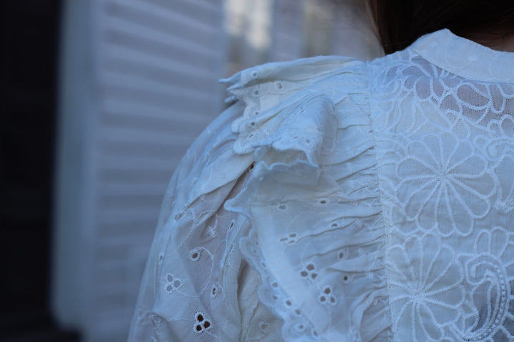 Broderie Anglaise skjorte