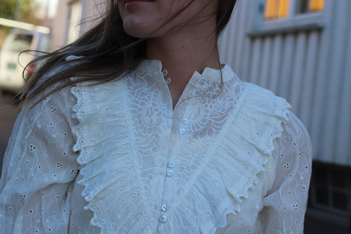 Broderie Anglaise skjorte