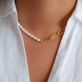 Isla necklace pearl