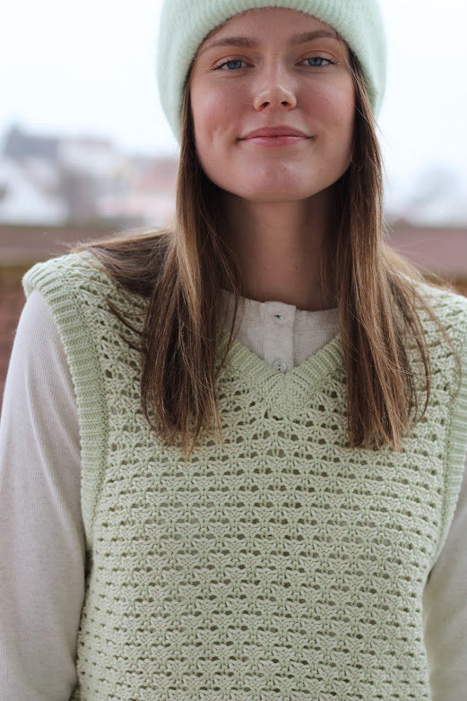 Ella vest
