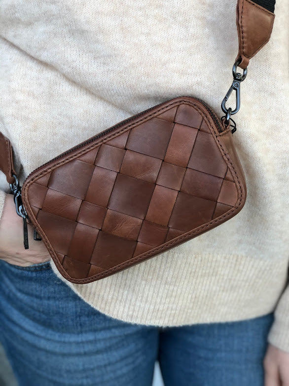 Ena crossbody bag