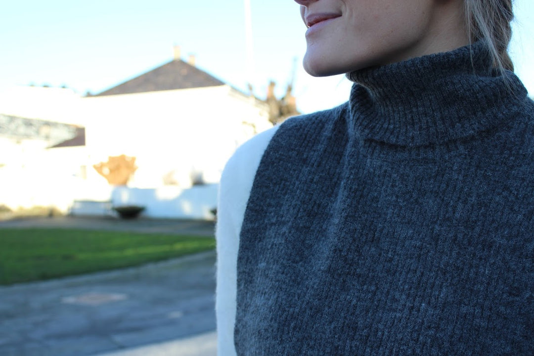 Elisha knit bib hals