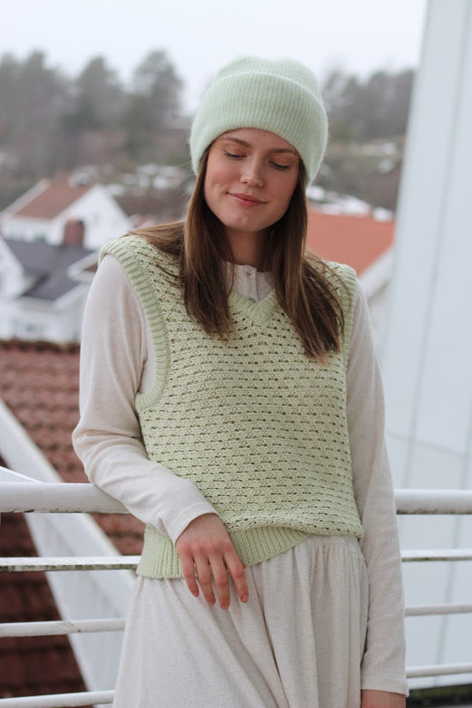 Ella vest