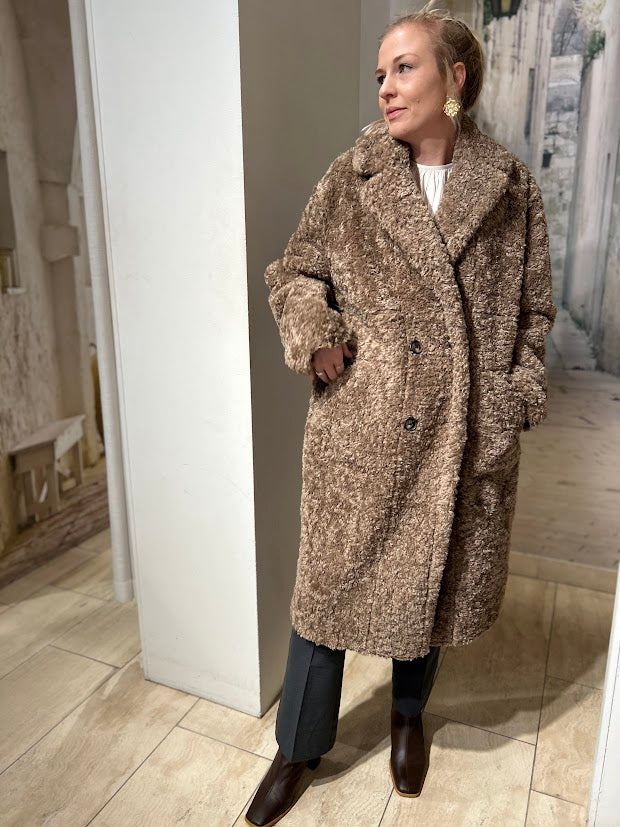 Kidman Coat